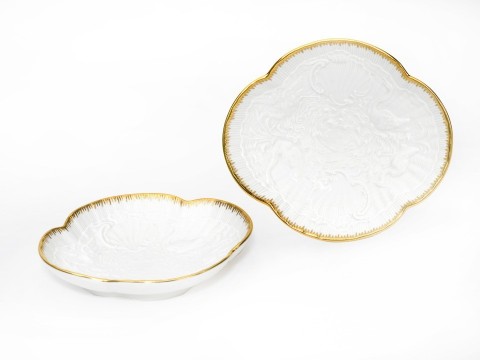 Platos para guarniciones Porcelana Cisne, relieve blanco, decoracion de oro, set 2 unid.